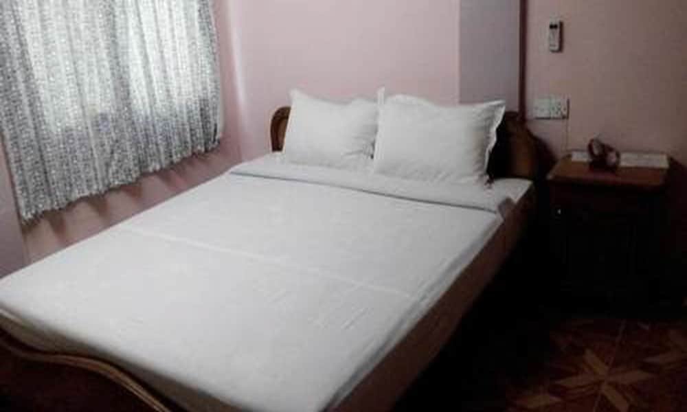 Фото Tiger Hotel