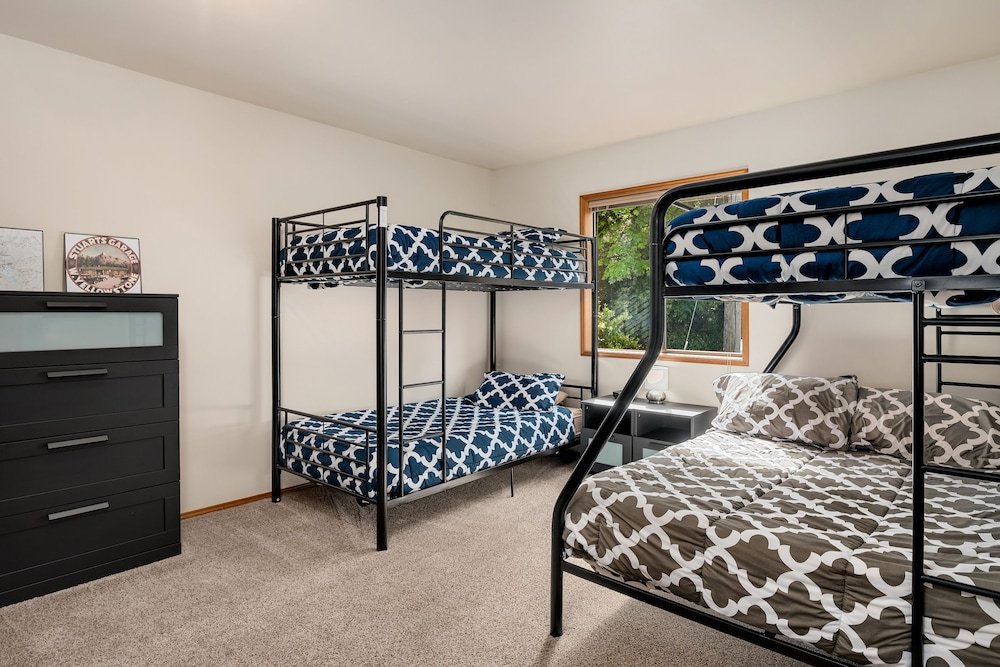 Фото Seattle Vacation Home: The Tuscan Villa