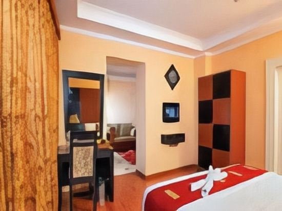 Фото Emarald Hotels