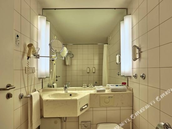 Фото H+ Hotel Leipzig