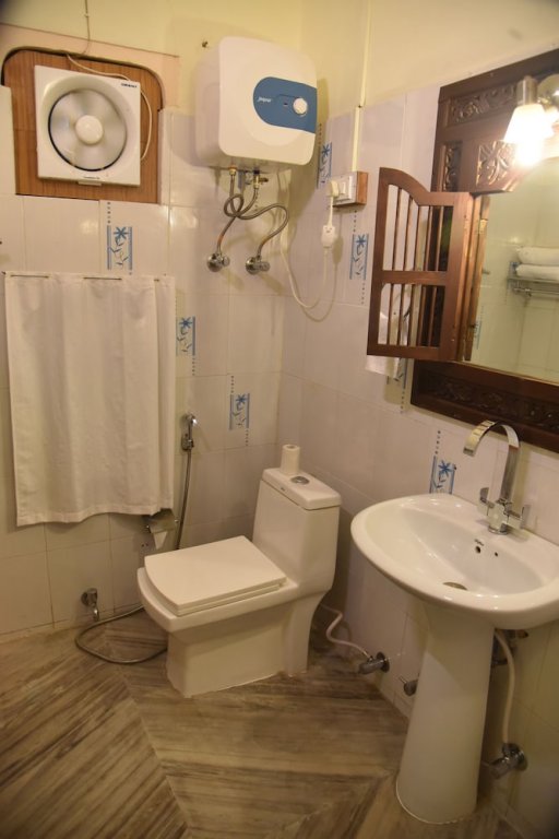 Фото Hotel Shahi Palace