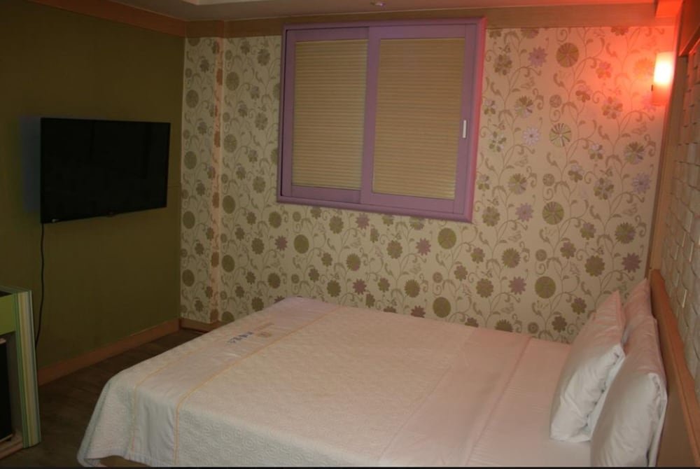 Фото Renaissance Motel