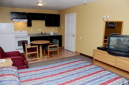 Фото Economy Inn & Suites