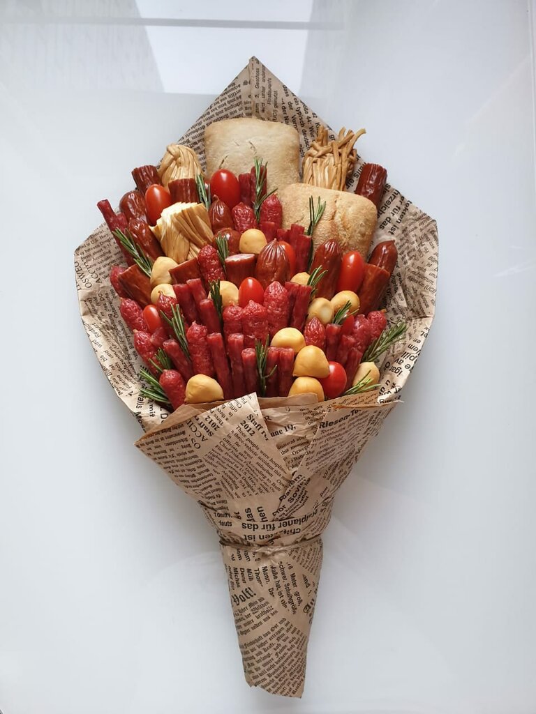 Мужской букет из колбасок