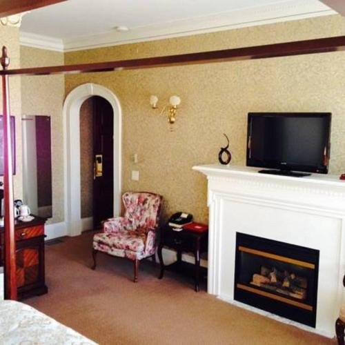 Фото Gateways Inn & Restaurant