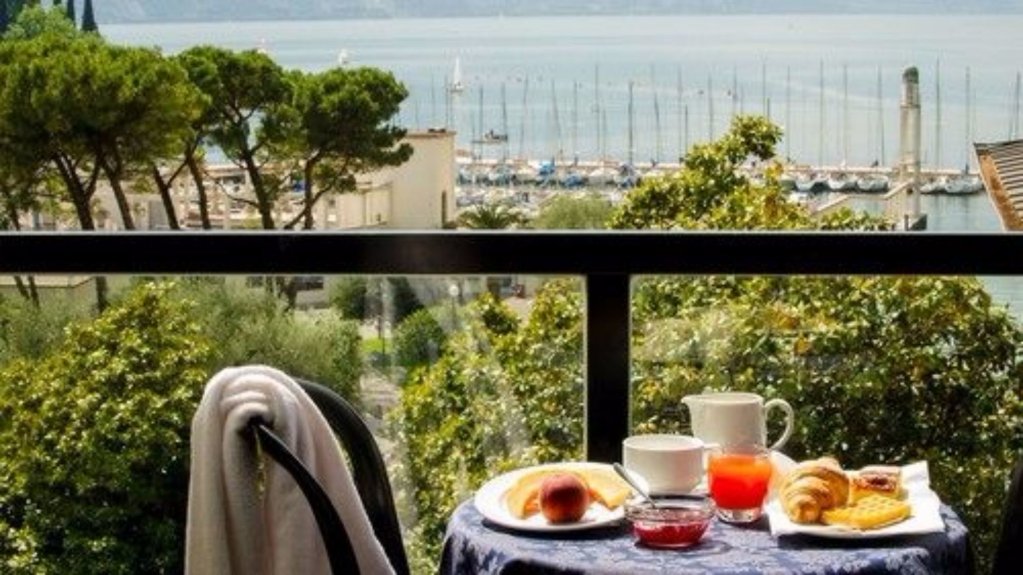 Фото отеля 4