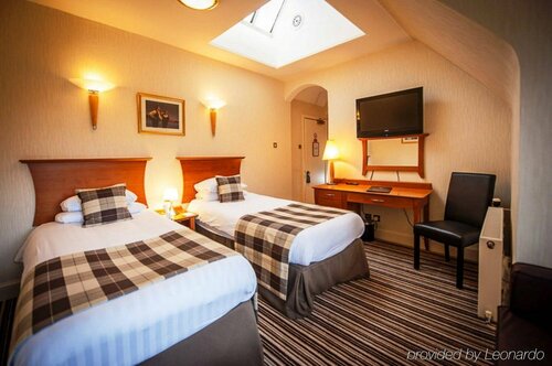 Гостиница Savoy Park Hotel в Эйре