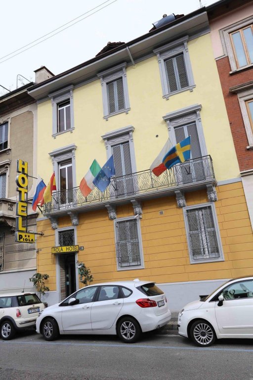 Фото отеля 1