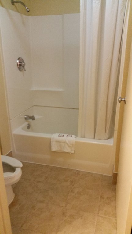 Фото Travel Inn Motel