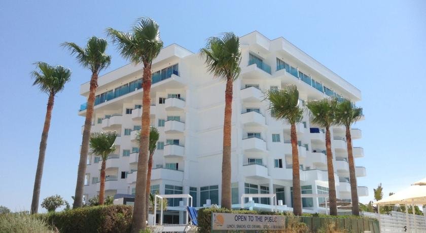 Фото Tasia Maris Sands