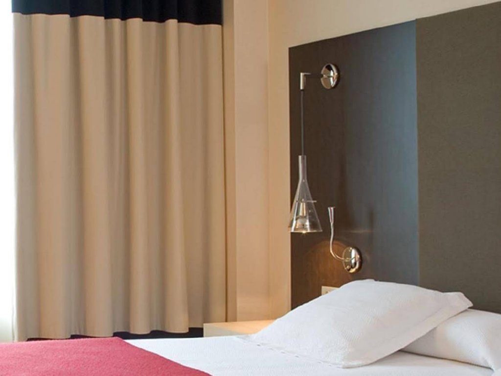 Фото Nh Valladolid Bálago