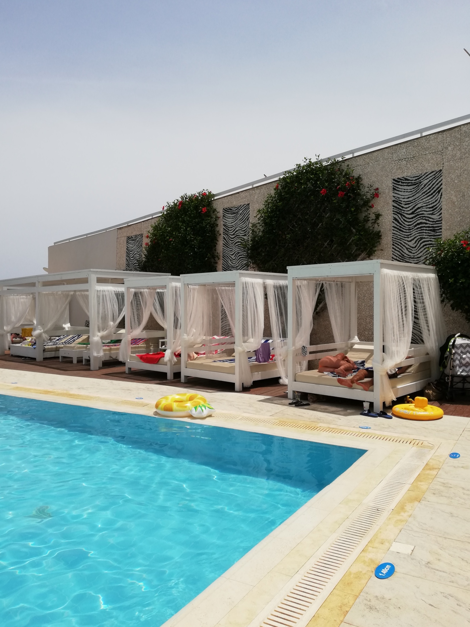 Фото Silver Sands Beach Hotel