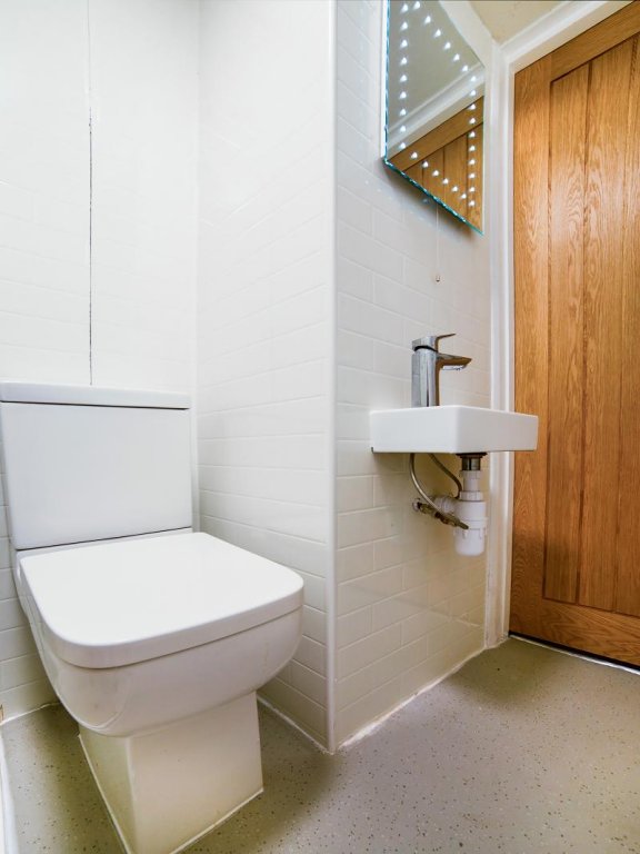 Фото Oyo Townhouse Apollo, Hyde Park