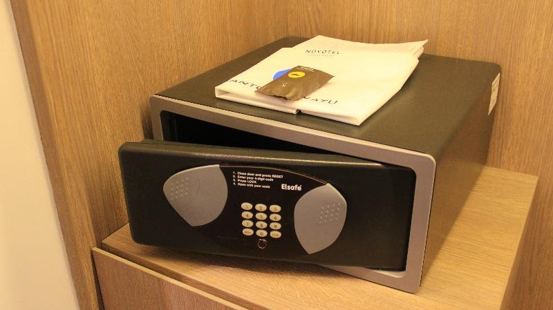 Фото Novotel Jakarta Mangga Dua Square Hotel