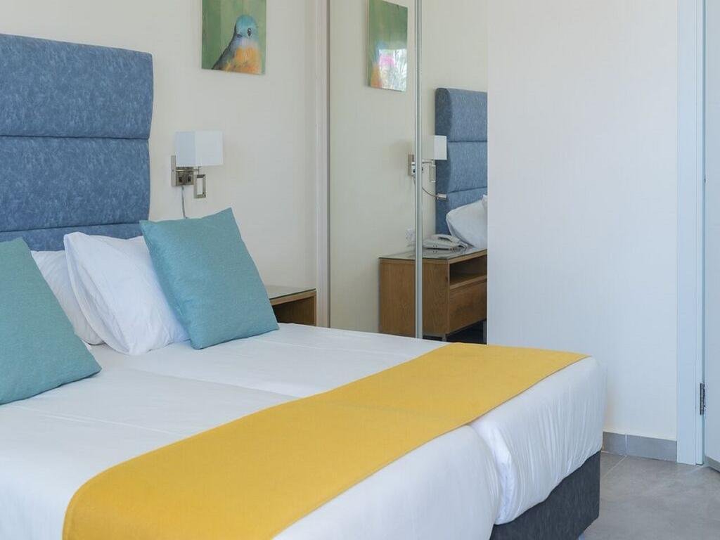 Фото Americana Hotel