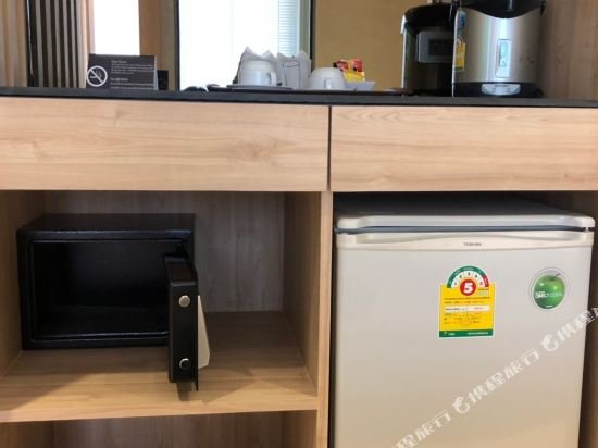 Фото Loft Bangkok Hotel