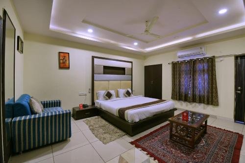 Фото Oyo 3971 Hotel Tip Top