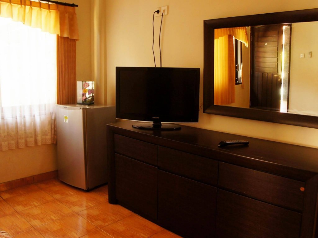 Фото Agus Beach Inn