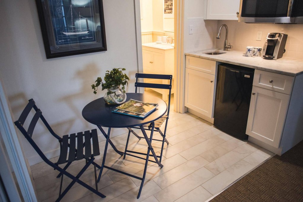 Фото The Circle Hotel Fairfield