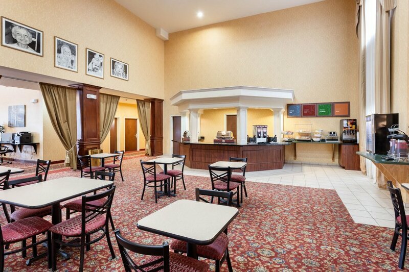 Гостиница Comfort Suites West Memphis I-40 I-55