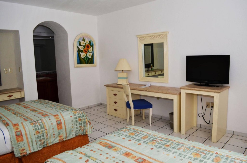 Фото Hotel Maria Isabel