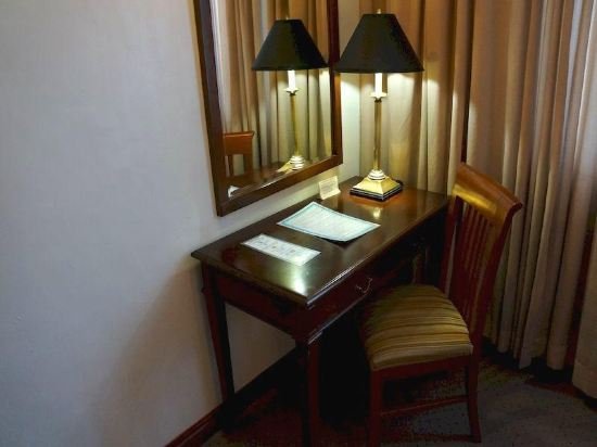 Фото Tiara Oriental Hotel