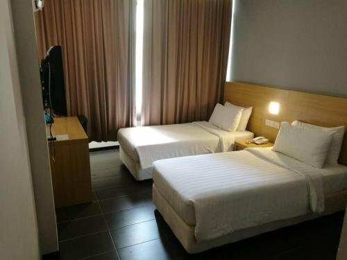 Гостиница Hotel Seri Perkasa в Кота-Кинабалу