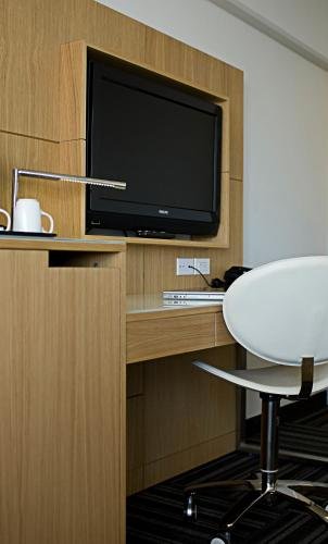 Фото Coast Bastion Hotel