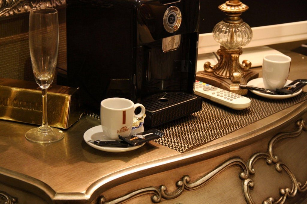 Фото Sweet Sevilla Suites