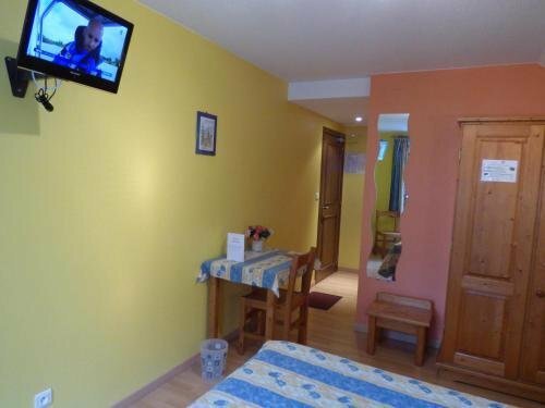 Гостиница Hotel Restaurant Du Chalet в Сене-Дье-де-Во