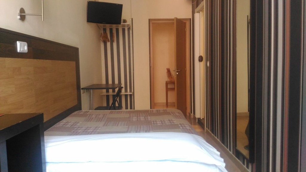 Фото Hostal Oliver