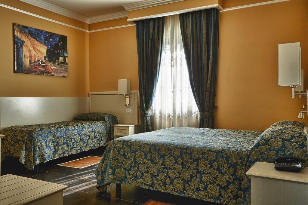 Фото Cervara Park Hotel