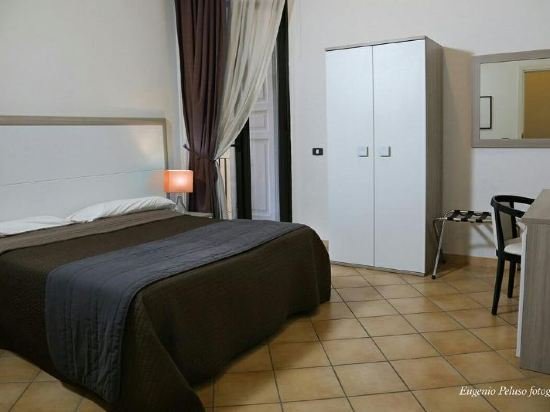 Фото Caravaggio Hotel