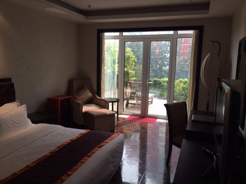 Фото The Hot Spring Hotel