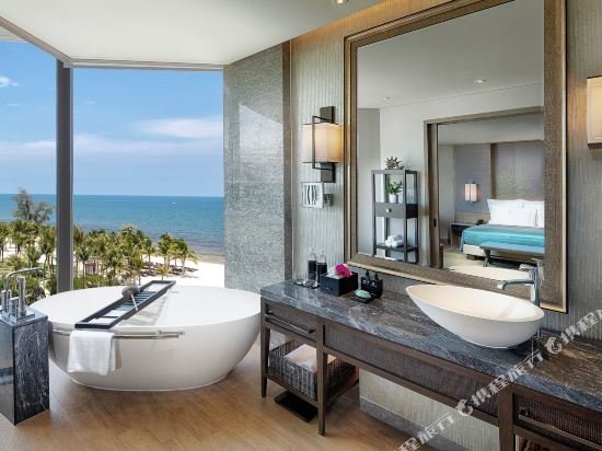 Фото InterContinental Phu Quoc Long Beach Resort by IHG