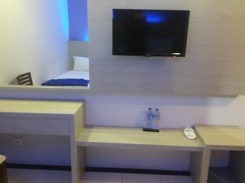 Фото Hotel Kharisma