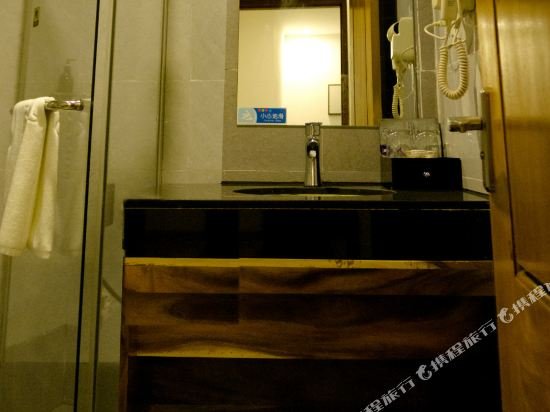 Фото Junlan Hotel