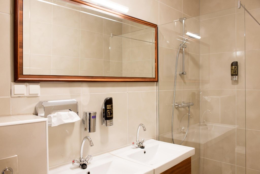 Фото Hotel King's Court