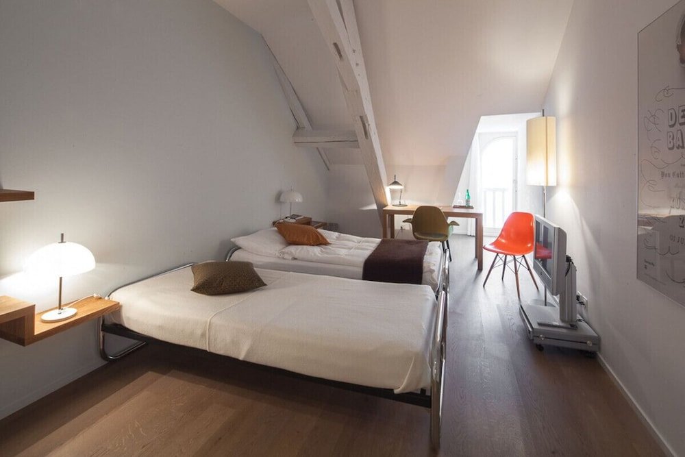 Фото Baseltor Hotel & Restaurant