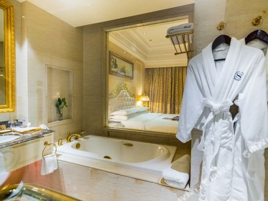 Фото Sheraton Chongqing Hotel