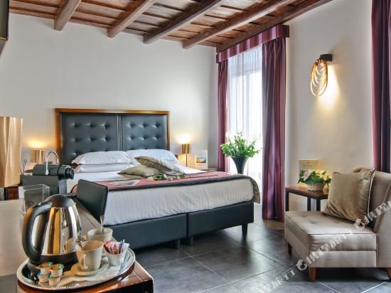 Фото Hotel Navona Colors