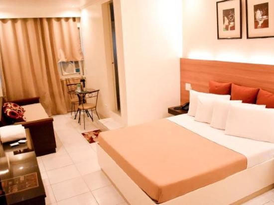 Фото Legazpi Tourist Inn