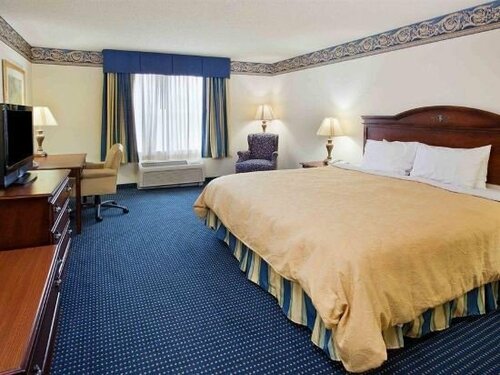 Гостиница Country Inn & Suites by Radisson, Washington, D. C. East - Capitol Heights, Md