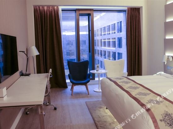 Фото Sanya Phoenix Airport Hotel