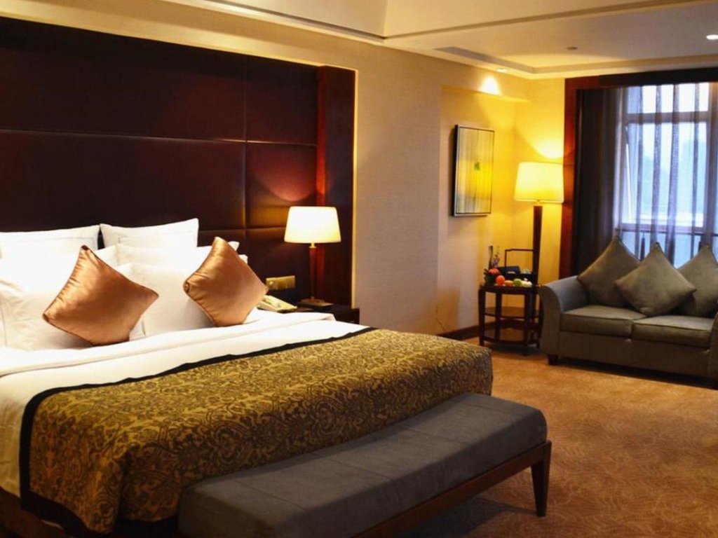 Фото Wyndham Grand Plaza Royale Ningbo