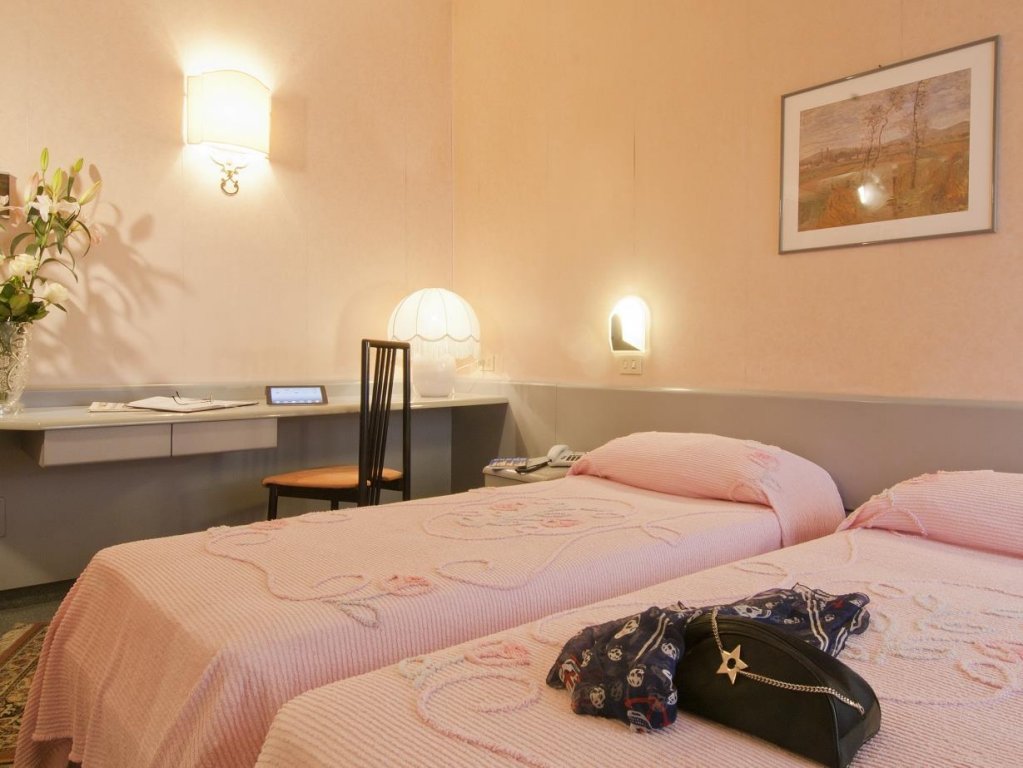 Фото Hotel Garda