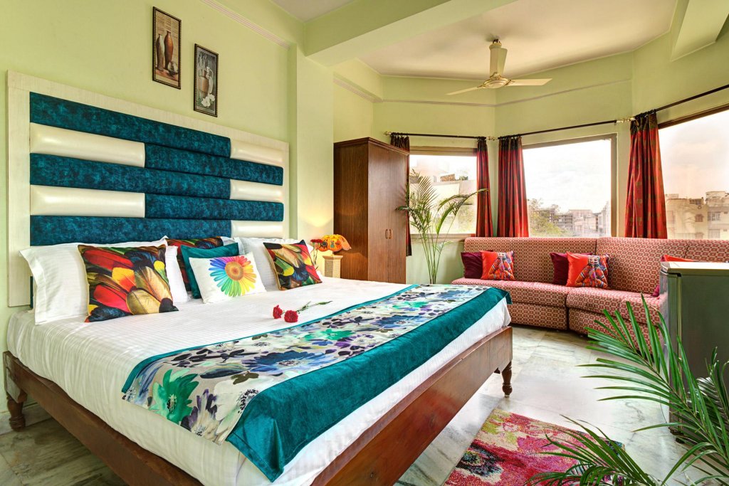 Фото Hotel Sarang Palace