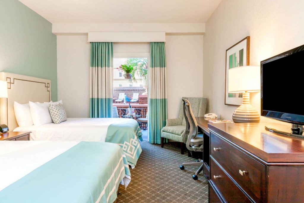 Фото The Mills House Wyndham Grand Hotel