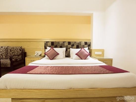 Фото Hotel Krishna Deluxe