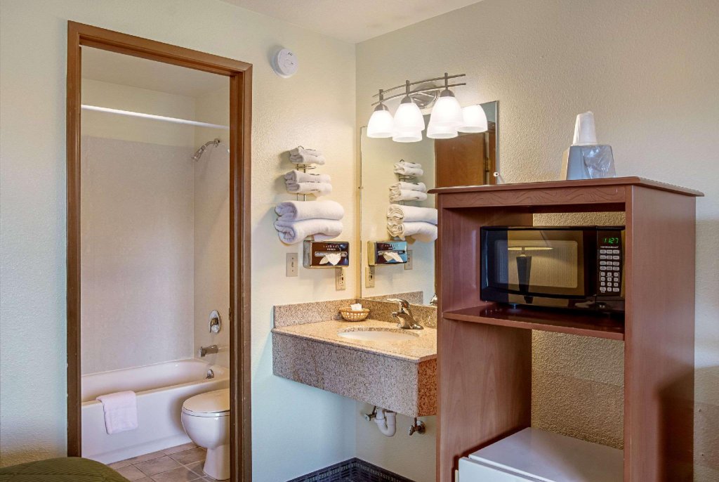 Фото Rodeway Inn